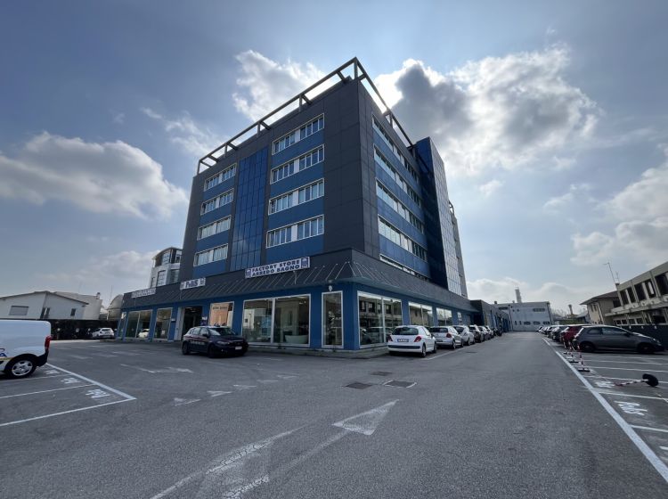 Ufficio in vendita, viale dell&#039;Industria  60, Zona Industriale, Padova