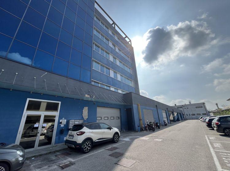 Ufficio in vendita, viale dell&#039;Industria  60, Zona Industriale, Padova