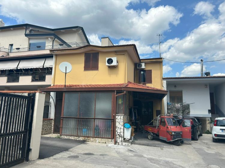 Villa in vendita, via Sambuci  410, Poggiomarino