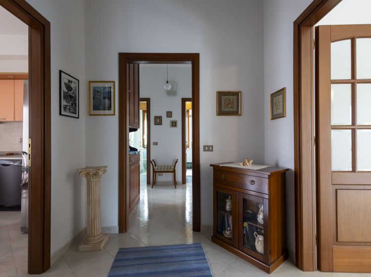 Trilocale in vendita, viale Aldo Moro  22, Marina di Sant&#039;Andrea Jonio, Sant&#039;andrea Apostolo Dello Ionio