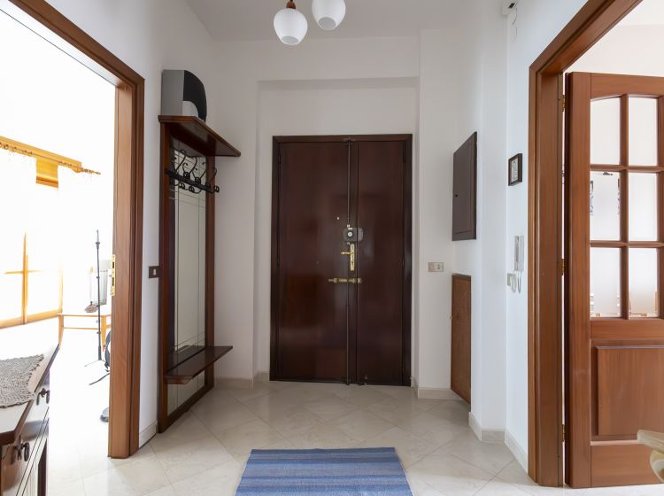 Trilocale in vendita, viale Aldo Moro  22, Marina di Sant&#039;Andrea Jonio, Sant&#039;andrea Apostolo Dello Ionio