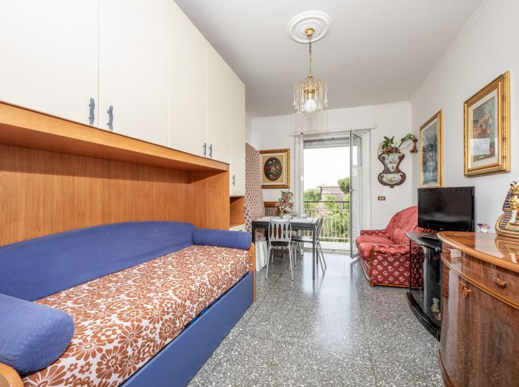 Bilocale in vendita, via Cherso  8, Monti Tiburtini, Roma