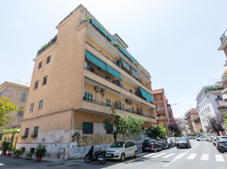 Trilocale in vendita, via Edoardo Jenner 15, Monteverde, Roma