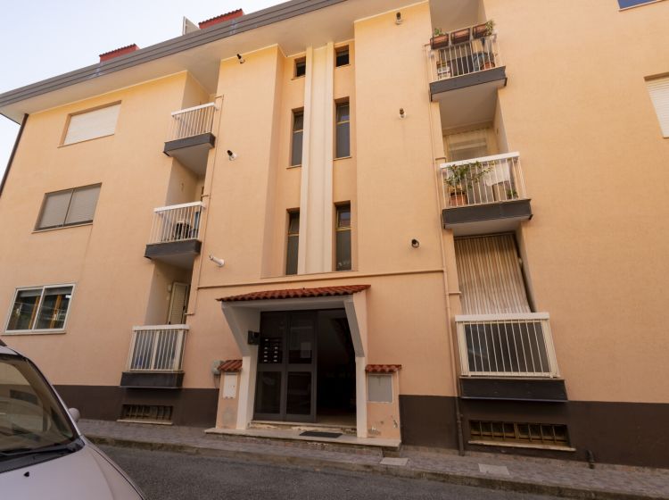 Quadrilocale in vendita, via Giuseppe Rito 9, Sala, Catanzaro