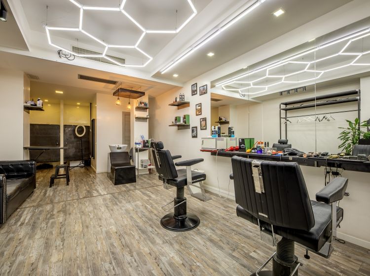 Attività / Licenza in vendita, via Oderisi da Gubbio  250, Marconi, Roma