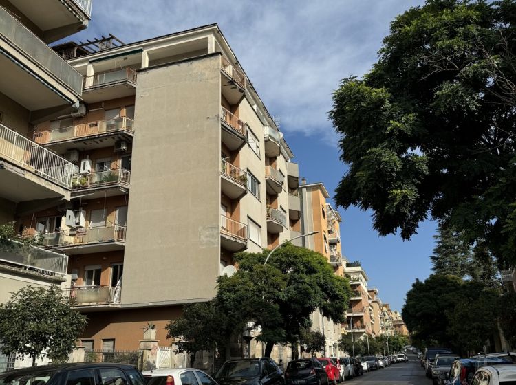 Negozio in vendita, via Ludovico di Monreale 48, Monteverde, Roma