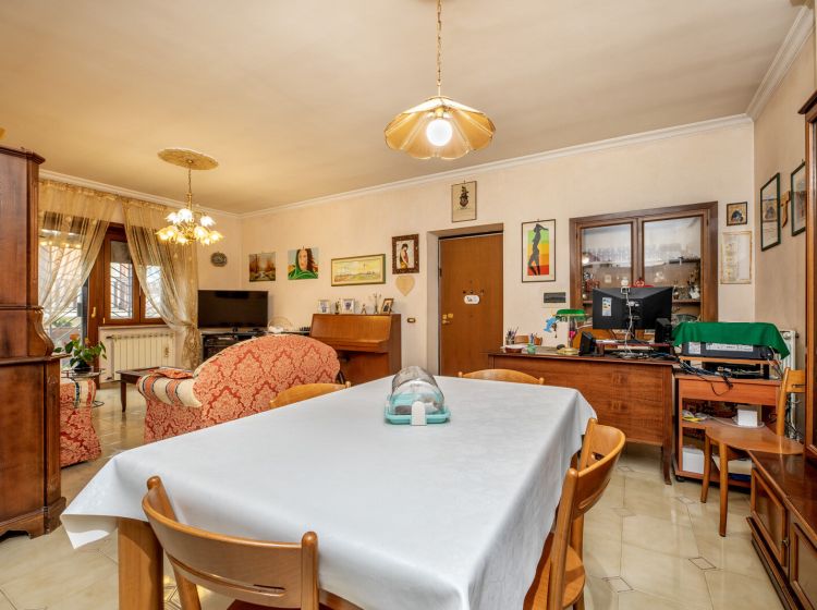 Quadrilocale in vendita, via Andria 23, Borghesiana, Roma