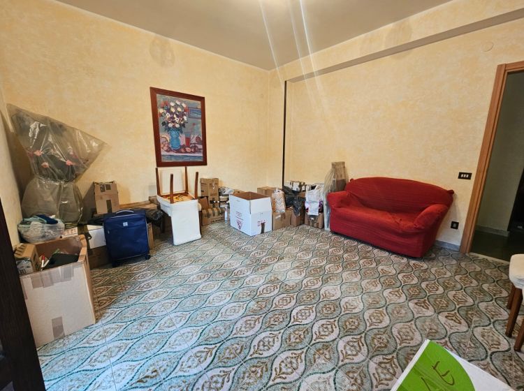 Trilocale in affitto, viale dei Bizantini 93, Sala, Catanzaro