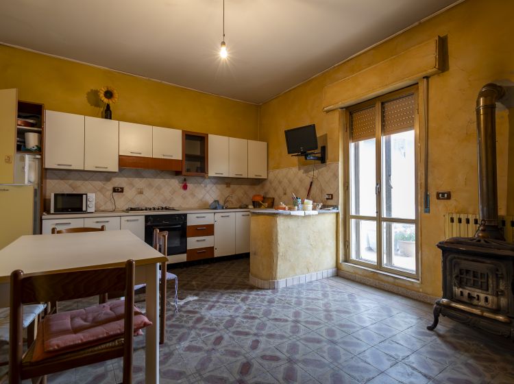 Trilocale in vendita, viale degli Angioini  107, Sala, Catanzaro
