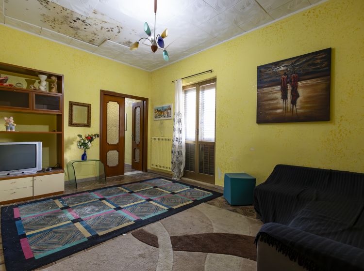 Trilocale in vendita, viale degli Angioini  107, Sala, Catanzaro