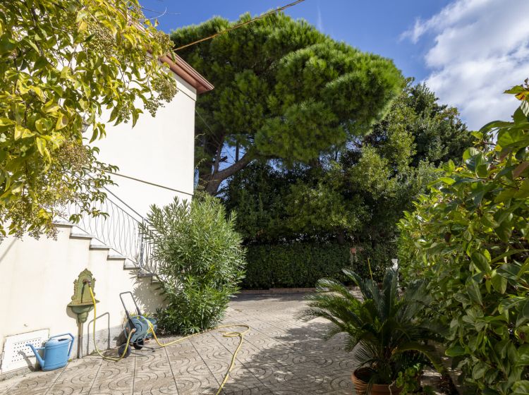 Villa in vendita, viale Vincenzo Gattoleo  127, Pontegrande, Catanzaro