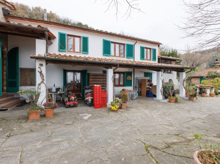 Casale in vendita, via Bolognese  216, Pistoia nord, Pistoia
