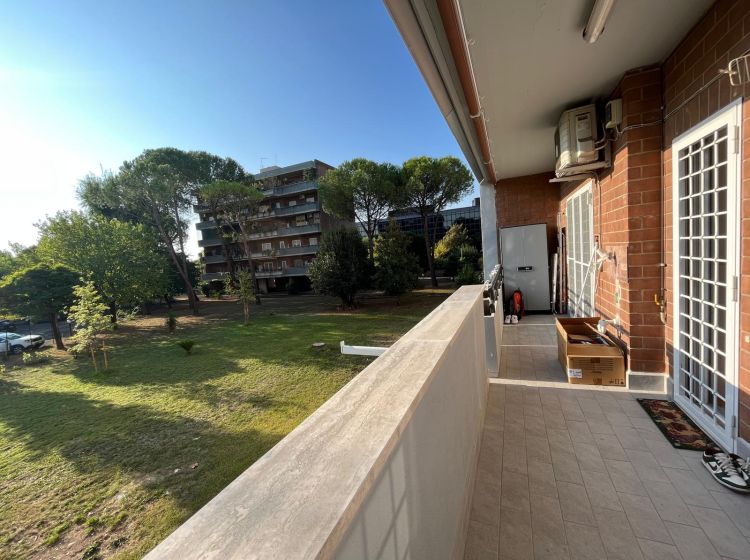 Trilocale in vendita, via Montecassiano  149, San Basilio, Roma