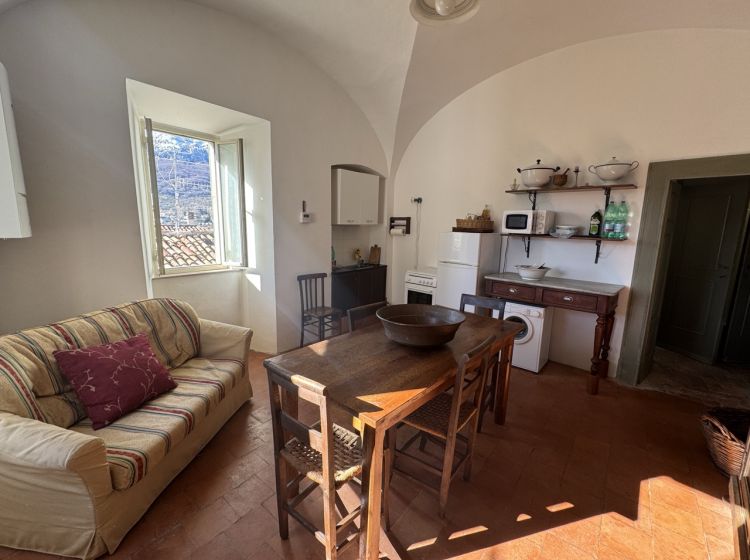 Trilocale in vendita, via Tiberio Pietro  15, Rocca Di Mezzo