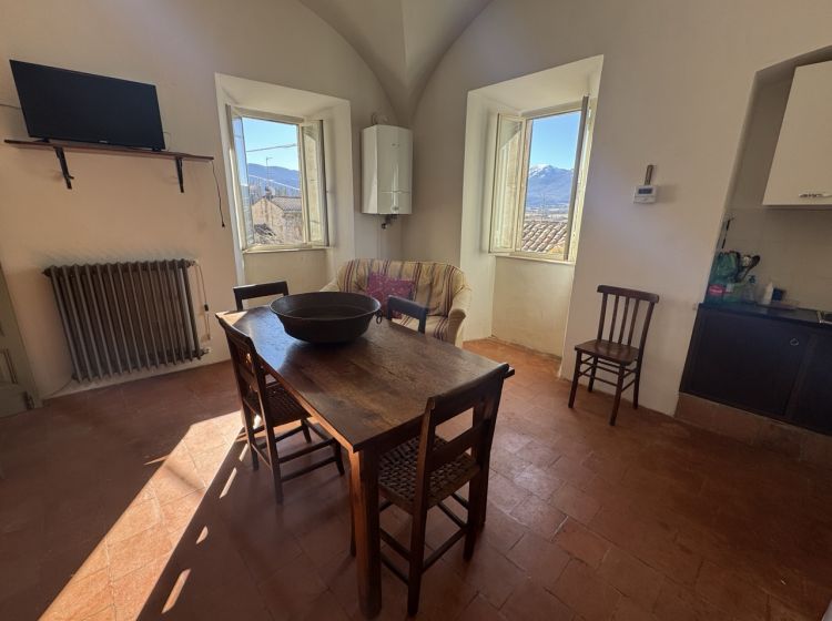 Trilocale in vendita, via Tiberio Pietro 15, Rocca Di Mezzo