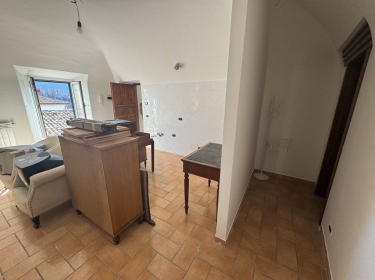 Trilocale in vendita, via Tiberio Pietro  15, Rocca Di Mezzo