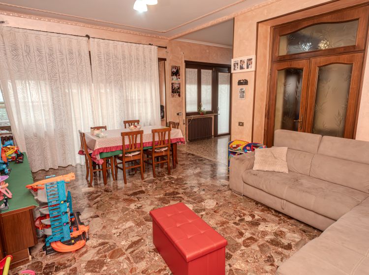 Appartamento in vendita, Circonvallazione dalla Chiesa  62, Fabrica Di Roma