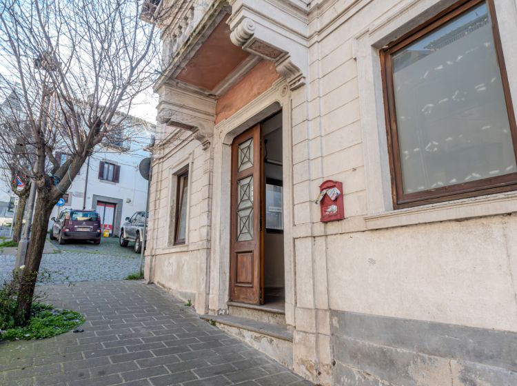 Negozio in affitto, via Andrea Doria  9, San Martino al Cimino, Viterbo