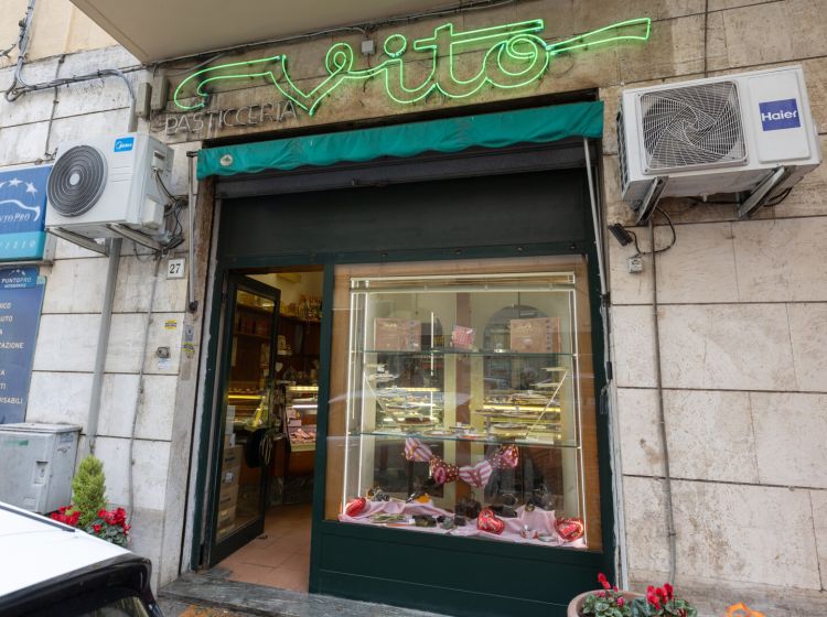 Attività / Licenza in vendita, via Leonardo Cambini  27, Centro storico, Livorno