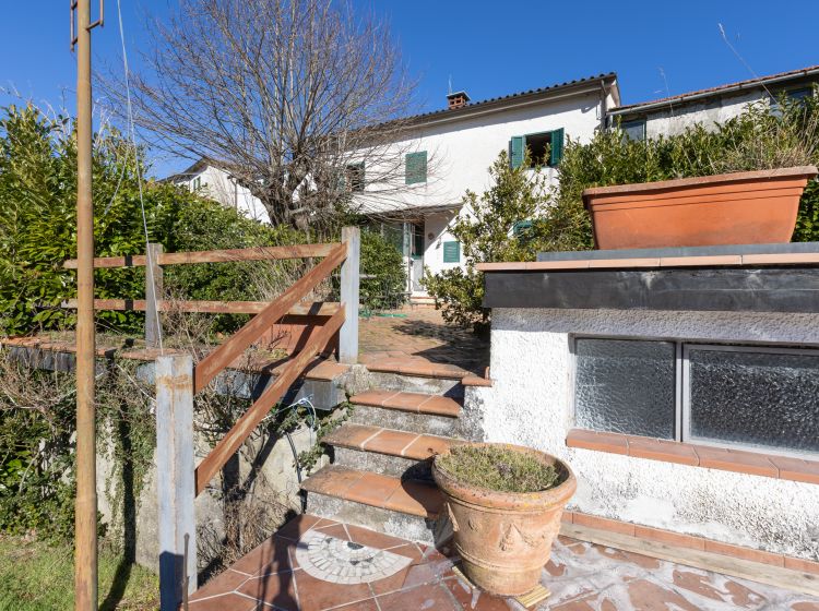 Rustico in vendita, via Dino Provenzal  118, Campo Tizzoro, San Marcello Piteglio