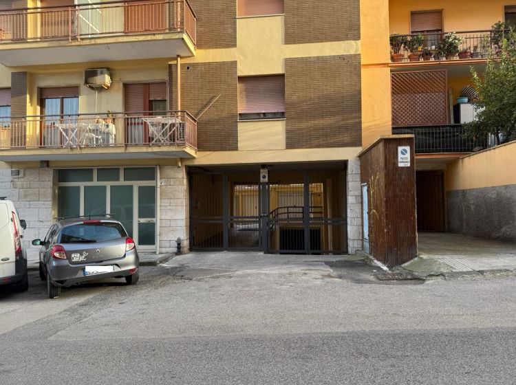Box / Garage in vendita, via Galileo Galilei 8, Sassari, Sassari