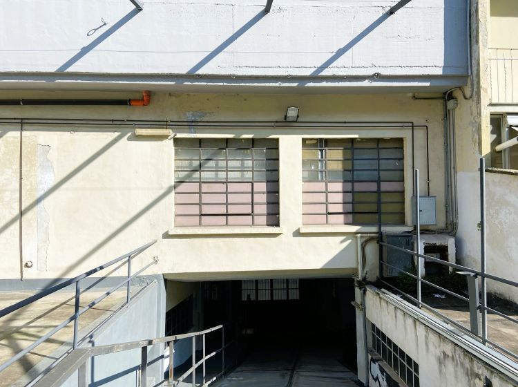 Magazzino o deposito in vendita, via Zumaglia  13 bis/F, Parella, Torino