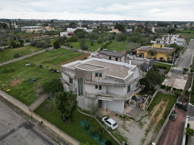 Villa in vendita, via Lucia Preite  46, Taurisano