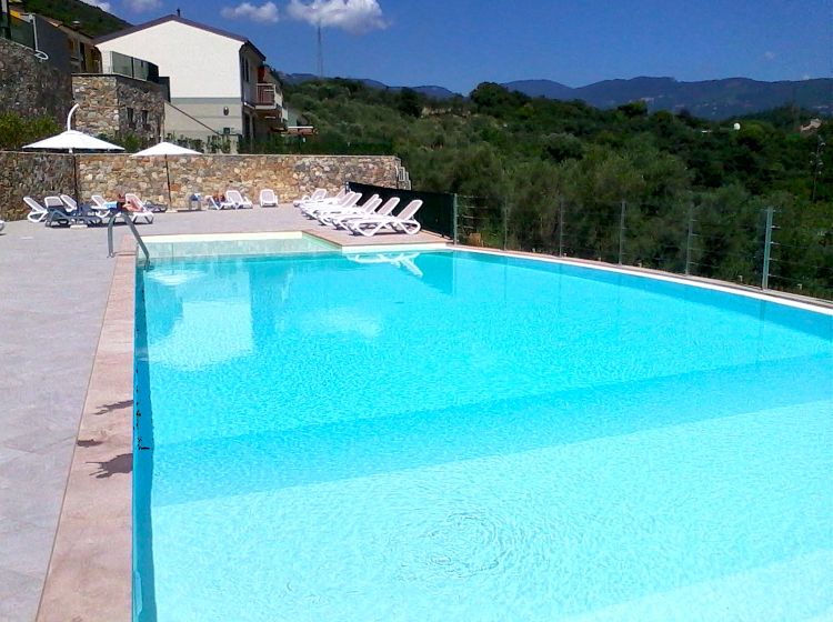 Bilocale in vendita, via Lombardia, Pietra Ligure