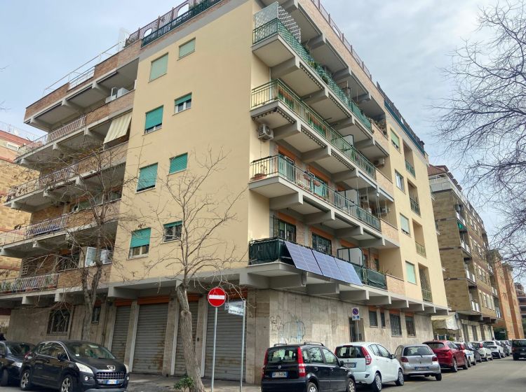 Trilocale in vendita, via Agostino Scaparro  21, Lido di Ostia, Roma