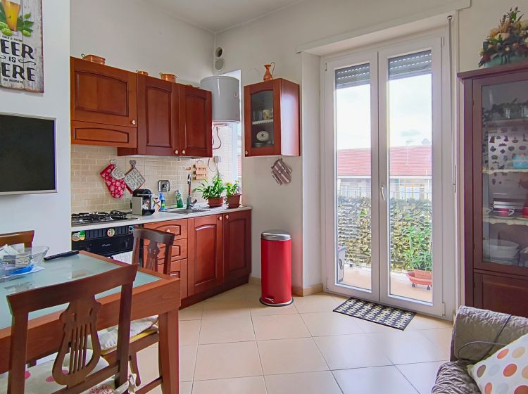 Bilocale in vendita, via Barletta  88, Santa Rita, Torino