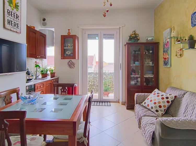 Bilocale in vendita, via Barletta  88, Santa Rita, Torino