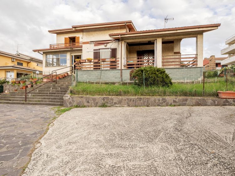 Villa in vendita, via di Valle Muricana  674, Valle Muricana, Roma