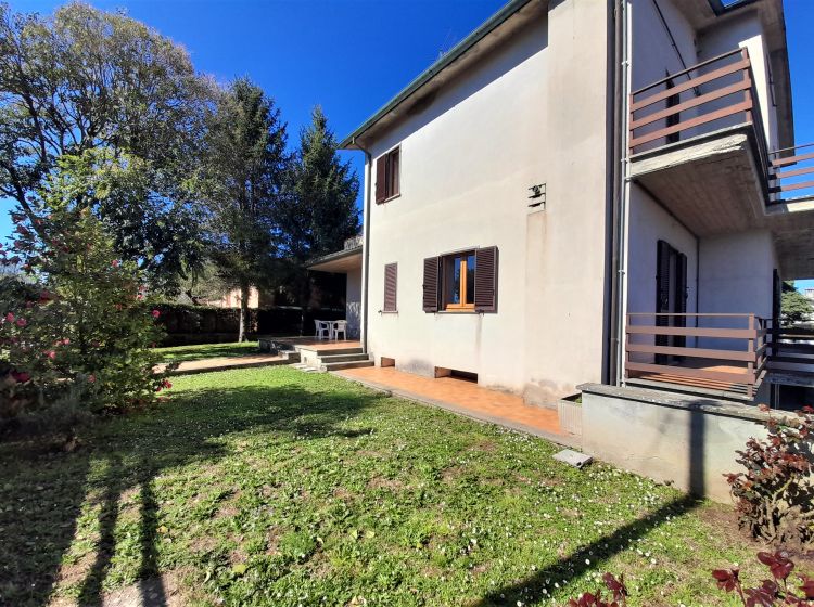 Villa in vendita, via Aldo Moro 1, Acquapendente