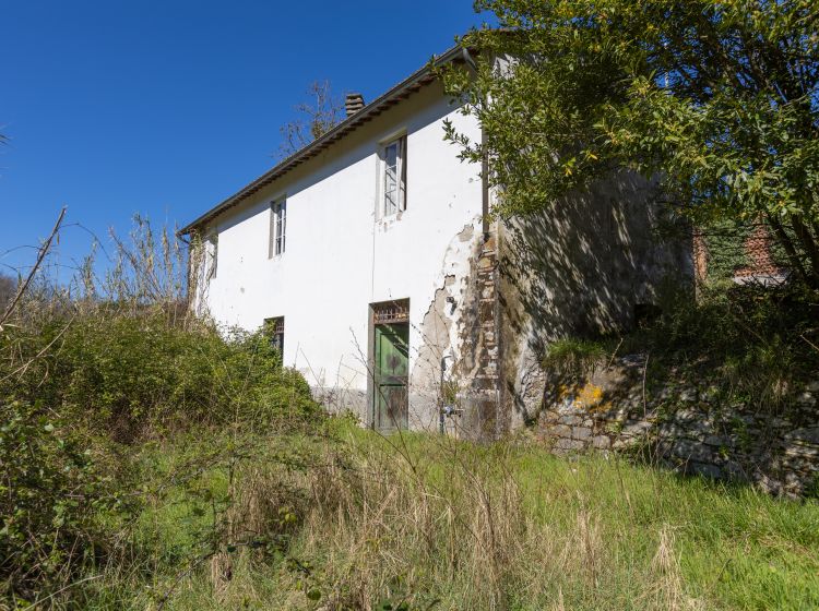 Casale in vendita, via Parco della Rimembranza, Monte San Quirico, Lucca