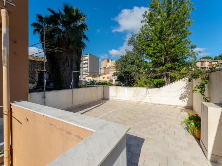 Quadrilocale in vendita, via Vittorio Emanuele da Bormida  45, Nuovalucello, Catania