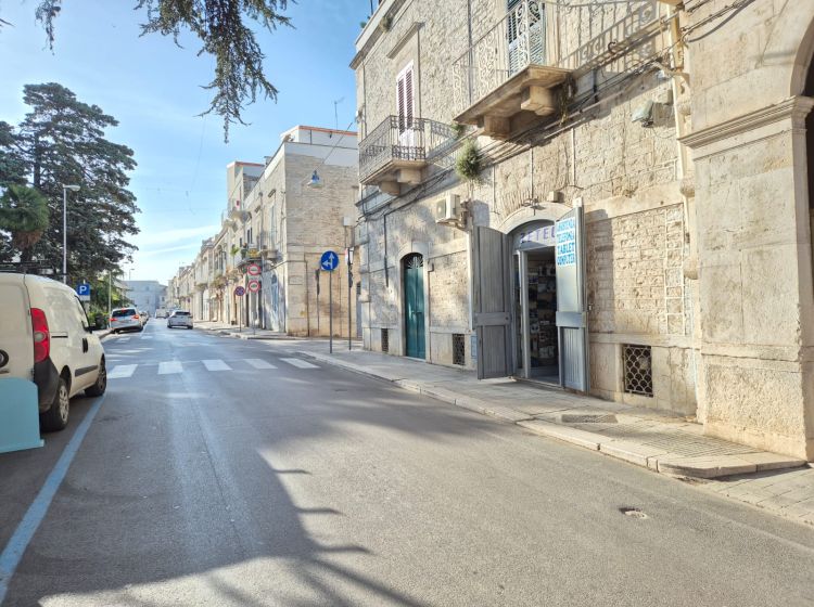 Negozio in vendita, Largo Giuseppe di Vagno  2, Centro, Ruvo Di Puglia