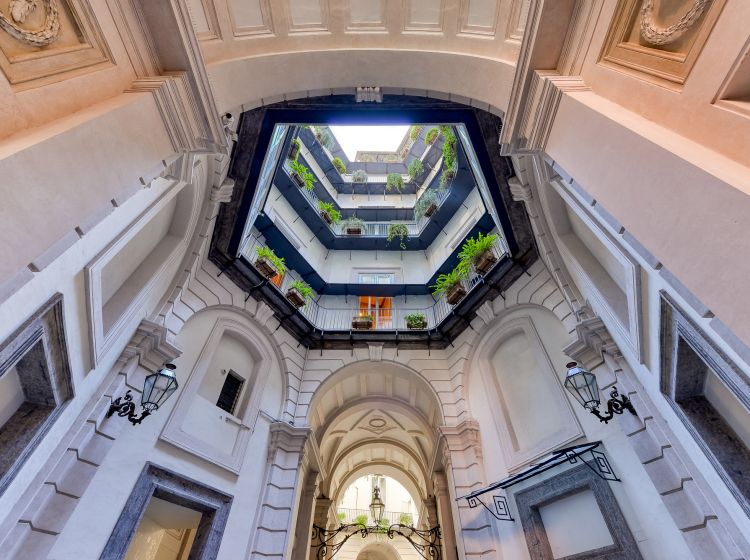 Appartamento in vendita, Piazza Sette Settembre, Centro, Napoli
