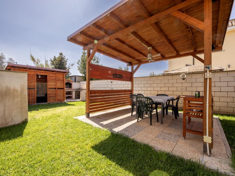 Appartamento in villa in vendita, via Belforte Monferrato, Ponte Galeria, Roma
