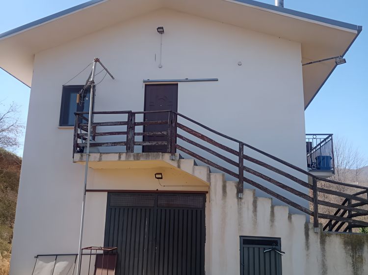 Villa in vendita, Contrada Castiglione snc, Abriola