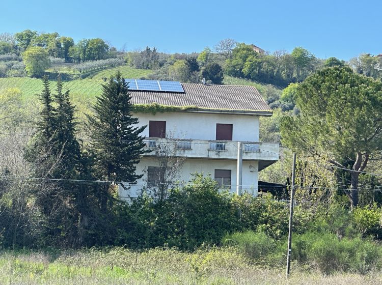 Villa in vendita, via Val di Foro  81, Villamagna