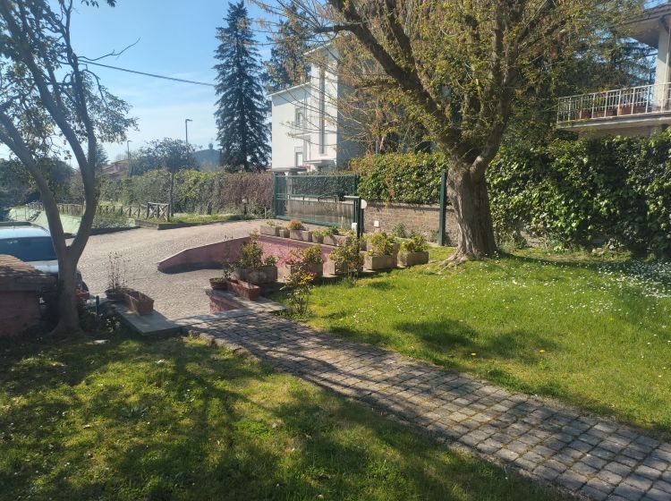 Villa in vendita, via Ten.Tito Mechilli  3, Caprarola