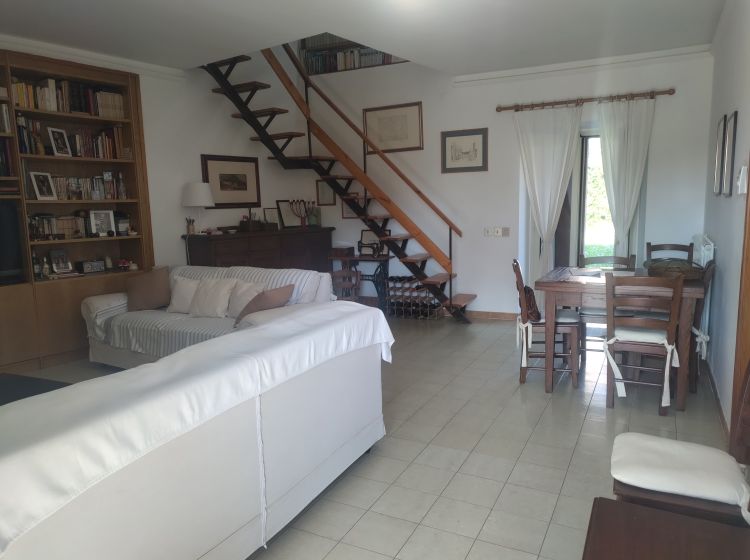 Villa in vendita, via Ten.Tito Mechilli  3, Caprarola
