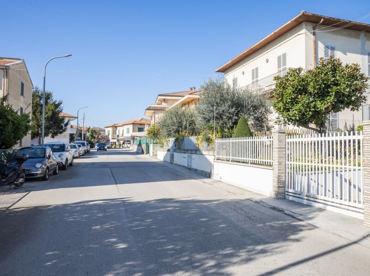 Terratetto plurifamiliare in vendita, via Luigi Migliori  76, Giulianova