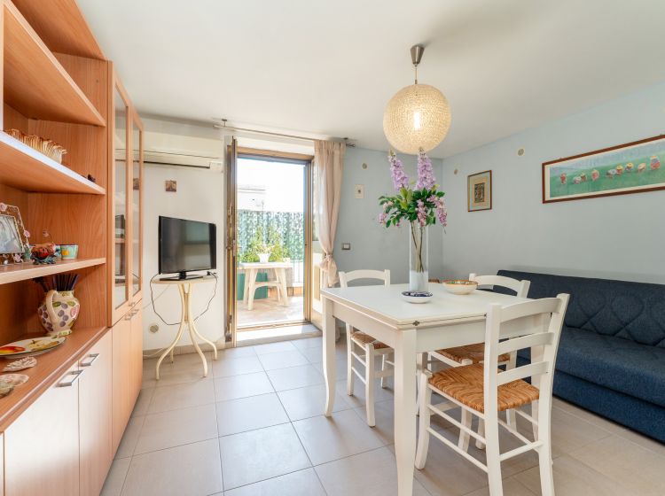 Bilocale in vendita, via Livorno  51, Acitrezza, Aci Castello