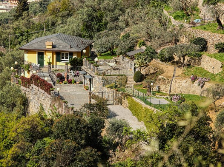 Villa in vendita, via Cornice di Sant'Ambrogio  99, Sant'Ambrogio, Zoagli