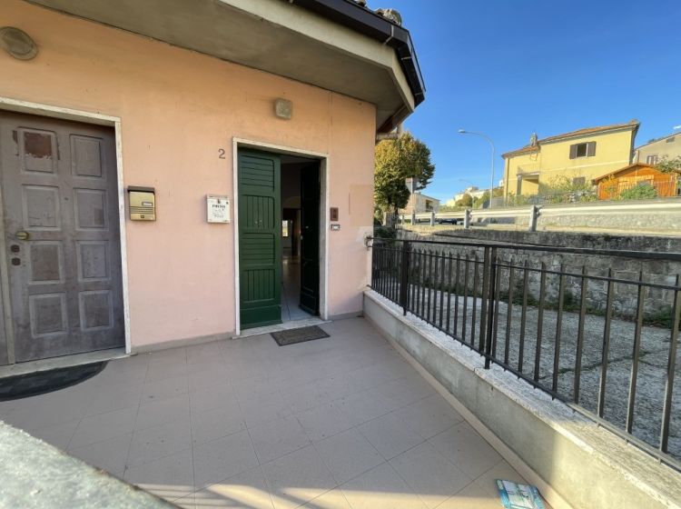 Trilocale in vendita, via don Luigi Sturzo  2, Carpine, Montefiascone
