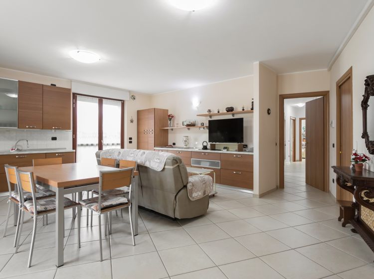 Appartamento in villa in vendita, via Gandhi  34, Bonate Sotto