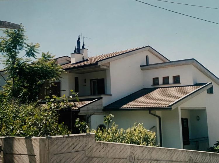 Villa in vendita, via Paganica 1, Filetto