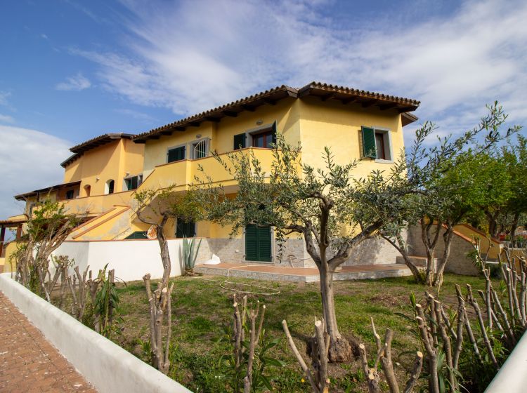 Bilocale in vendita, via Berna  19, Castelsardo