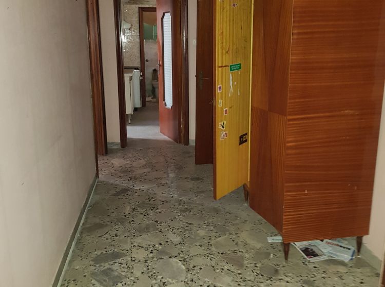 Trilocale in vendita, via Cesare Sersale, Centro, Napoli